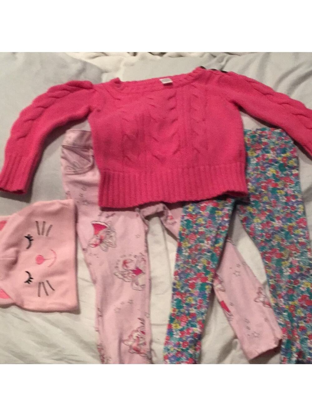 Baby girl stylish outfit bundle 2T size